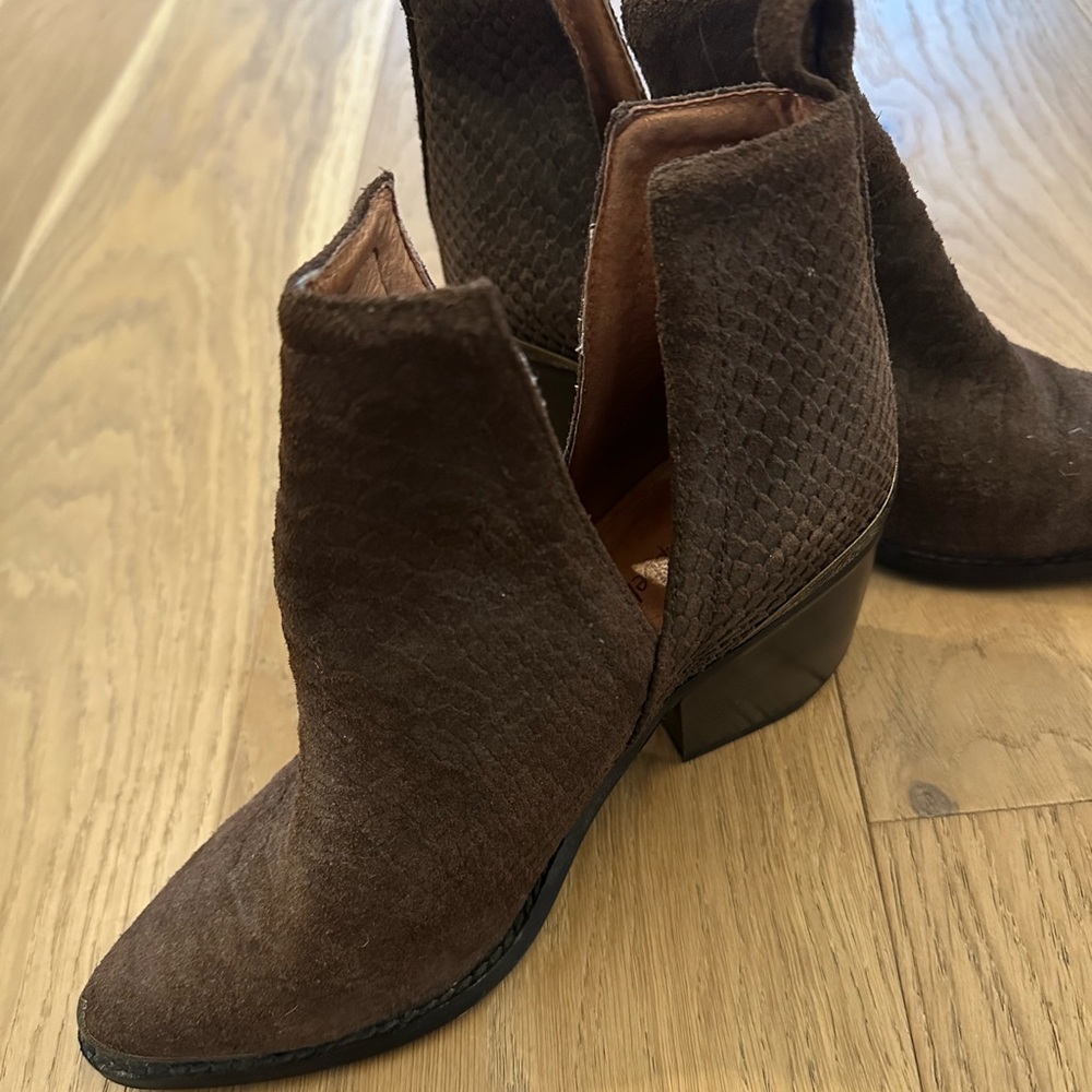 Jeffrey Campbell Cromwell Boot size 7